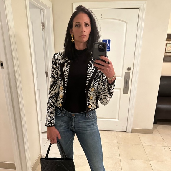 Meet your Posher, Katie - Picture 1 of 1